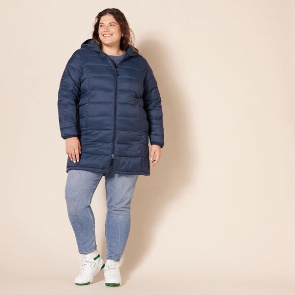 Trendy Women's Packable Hooded Puffer Coat - Water-Resistant, Plus Size Elegance - Picture 6 of 8